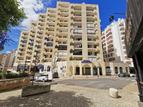 Apartment Rocha Vista Mar Dubai
