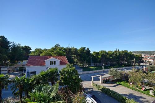 Apartments and Rooms Bepina