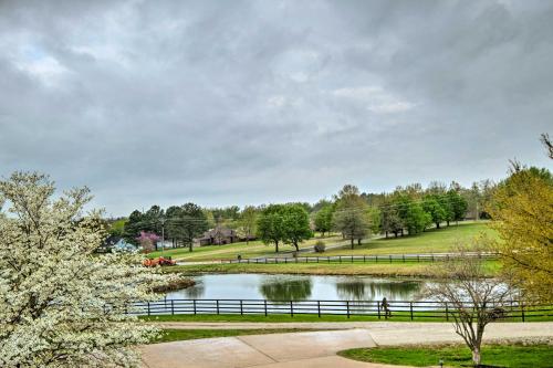 Gallery image of Peaceful Fayetteville Getaway - Pets Welcome! in Fayetteville