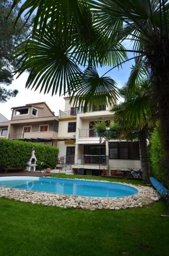 Apartments Villa Rossella 3