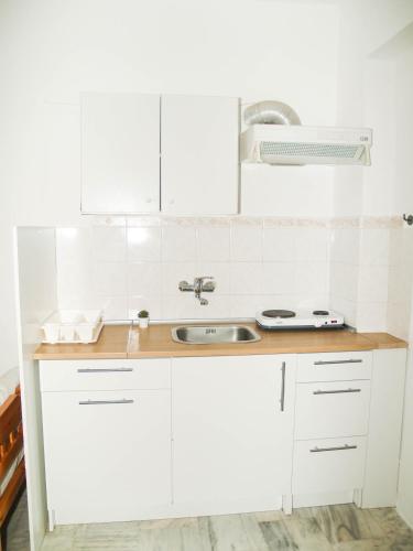 Φωτογραφία από το άλμπουμ του Lazaris Apartments in Agios Ioannis Lefkada στη Λευκάδα Πόλη