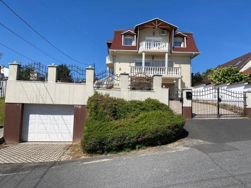 Arany Apartmanház Zalagyöngye