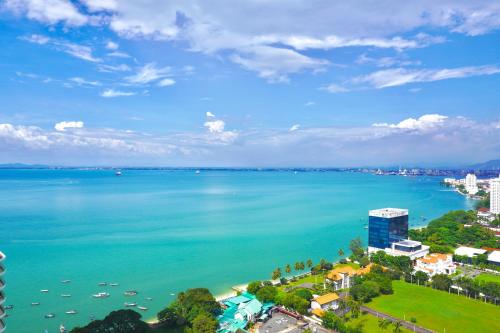 an aerial view of a large body of water with boats at Gurney Drive Mansion One Serviced Apartment in George Town