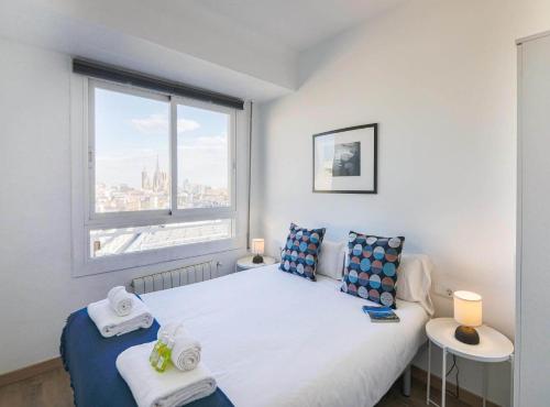 Duplex penthouse with 2 terraces and Cathedral views, just 1 minute to Plaza Catalunya