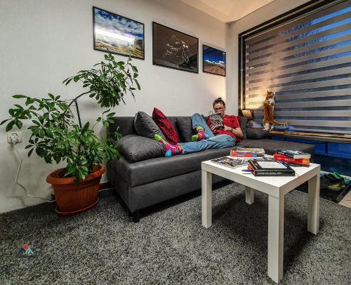 Posedenie v ubytovaní Tatratour. Apartament u Przewodników.