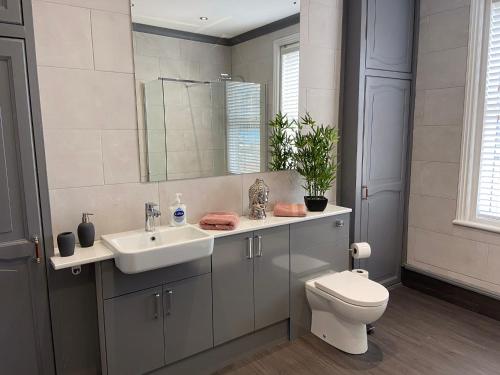 Koupelna v ubytování Bridge street apartment