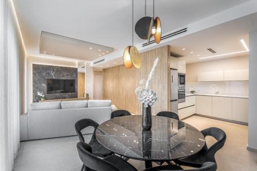 Next the Old City - 5 stars apartment - David village