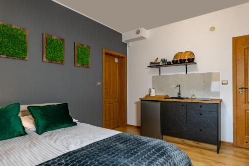 Postel nebo postele na pokoji v ubytování Willa Wiktoria w Rozewiu - Parking w cenie!