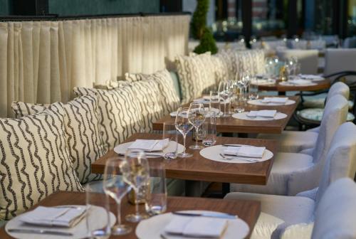 ModernHaus SoHoにあるレストランまたは飲食店
