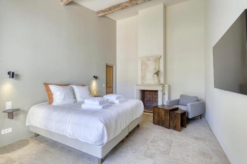 Postel nebo postele na pokoji v ubytování Villa Le mas de Galassa - Ramatuelle