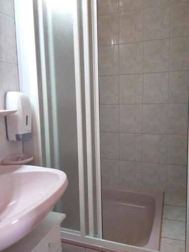 Koupelna v ubytování Martha Apartman