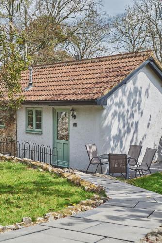 Half Moon Cottage – Photos 2