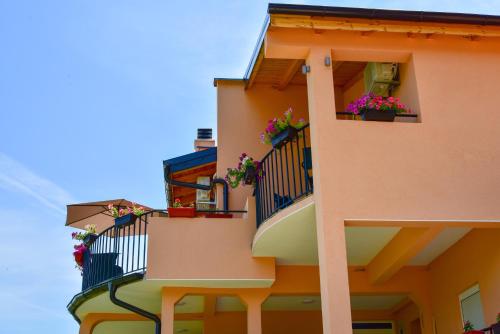 Gallery image of Lakeview Apartments Anđela in Virpazar