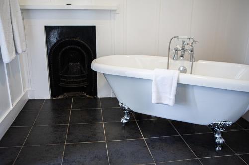 A bathroom at The Kings Head 