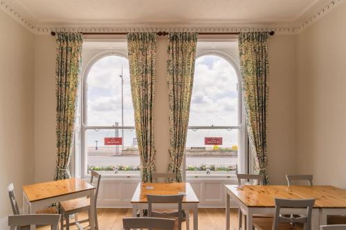 Gallery image of Gresham Guest House in Weymouth