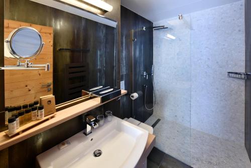 Ένα μπάνιο στο APLEND Hotel Kukučka