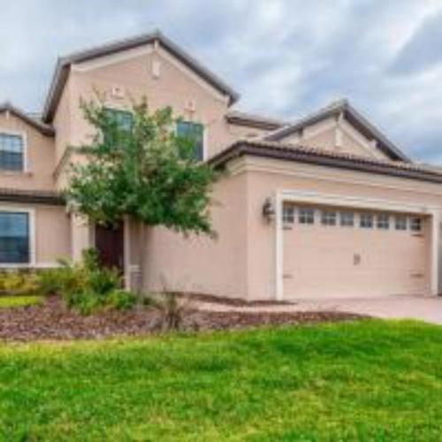 5 Bedroom in Champions Gate Home With Spa & Pool, Davenport, United States