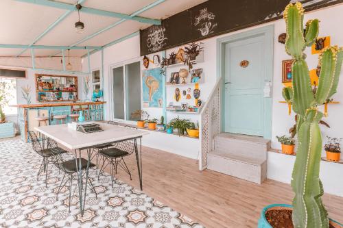 Kuytu Terrace Bed and Breakfast – Photos 4