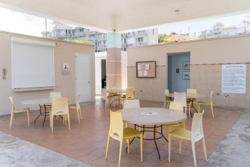 Imagen de la galería de Apartment in Villas Del Faro Resort with WIFI, en Maunabo