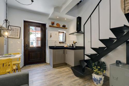 Unique Andalusian Townhouse next to Beach - Air conditioning photo 3