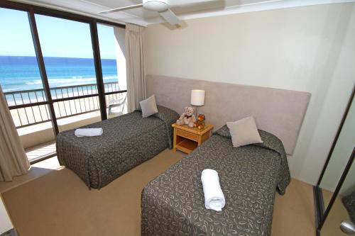 Gallery image of San Simeon Beachfront Apartments Tugun in Gold Coast