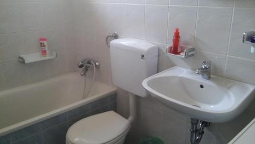 Koupelna v ubytování Apartment Andela