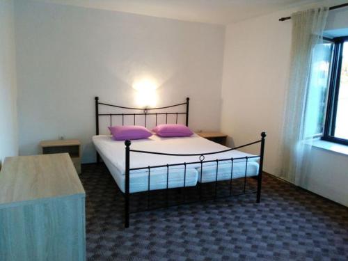 Posteľ alebo postele v izbe v ubytovaní Apartment Everina