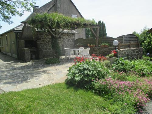 Gîte Campuac, 4 pièces, 6 personnes - FR-1-601-258