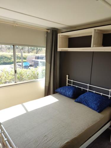 Posteľ alebo postele v izbe v ubytovaní Camping Duin en Strand