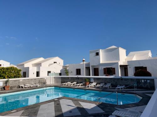 Foto Pequeño Paraíso Lanzarote, modernes Ferienhaus am Meer für 4 4