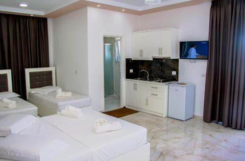 Gallery image of Hotel Landi in Ksamil