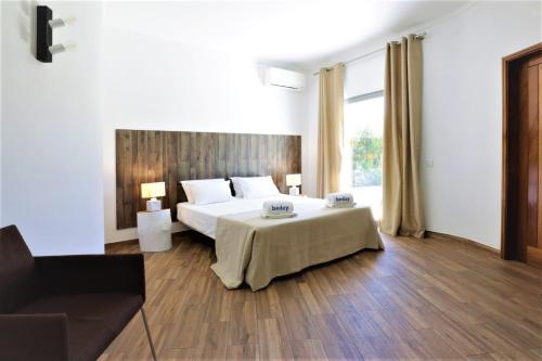 Villa Namora - Private Swimming pool & Hot Jacuzzi