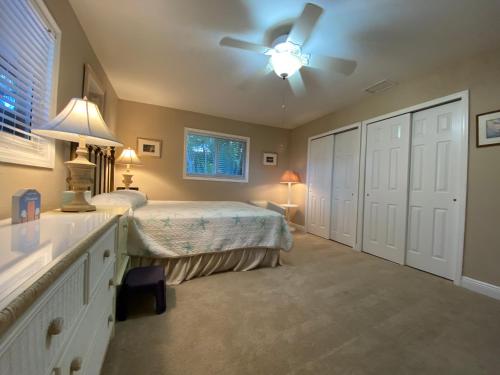 Galeriebild der Unterkunft This Homestay Oasis Is The Cape's Best Place To Stay in Cape Coral