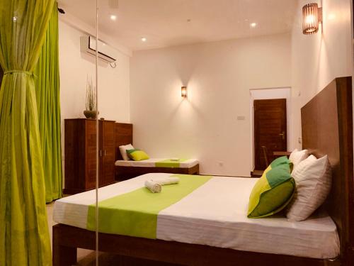 Gallery image of Elegant Lake House in Tissamaharama