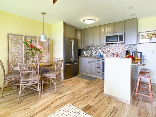 WBH D227 - Aloha La'i2 - Oceanfront/1b1b/Wifi/AC/Cable/Pool/Extras