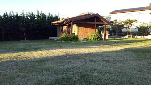 Taman di luar Portal del Uritorco