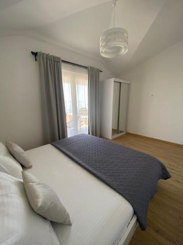 Gallery image of Apartmani Jolanda in Podgora