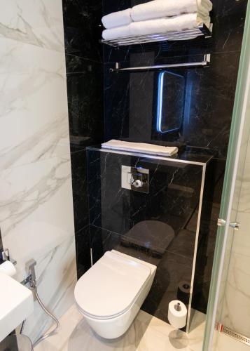 Ванная комната в Downtown Suites Yerevan