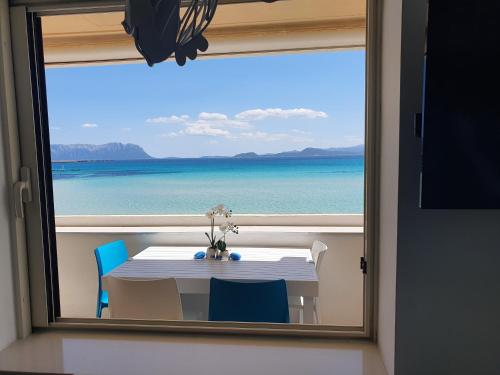 Fotografie z fotogalerie ubytování Appartamento delfino azzurro v destinaci Golfo Aranci