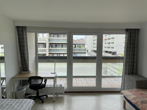 Foto Nice, cosy and central apartment with big balcony 1