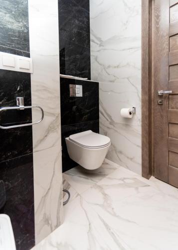 Ванная комната в Downtown Suites Yerevan