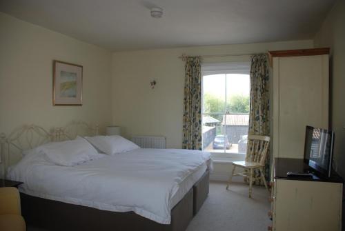 Over Studio Apartment