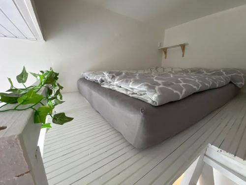 Postel nebo postele na pokoji v ubytování Downtown Flat under Spilberk Castle