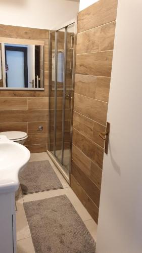 Et badeværelse på ARTIST`S HOUSE Baška