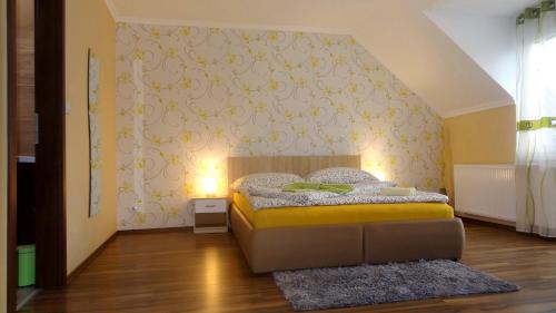 Postel nebo postele na pokoji v ubytování Gere Art&Exclusive Apartments