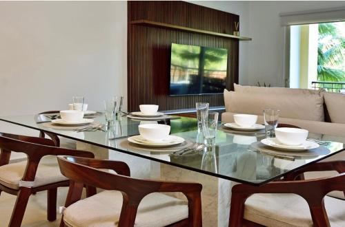 Χώρος καθιστικού στο 2 Bed 2Bth, Playa Royale 2507, Free WIFI