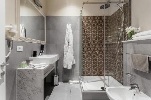 Ένα μπάνιο στο UNO Design Hotel