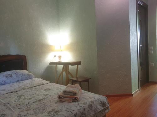  Areni House B&B -  Room  picture :   Tea/Coffee maker    Shower    Bath                           