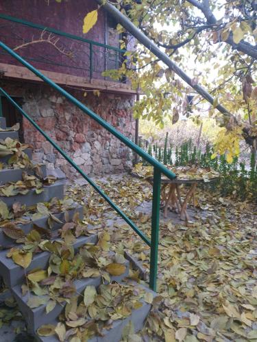  Areni House B&B -  Room  picture :   Tea/Coffee maker    Shower    Bath                           