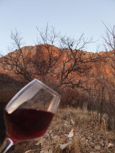  Areni House B&B -  Room  picture :   Tea/Coffee maker    Shower    Bath                           